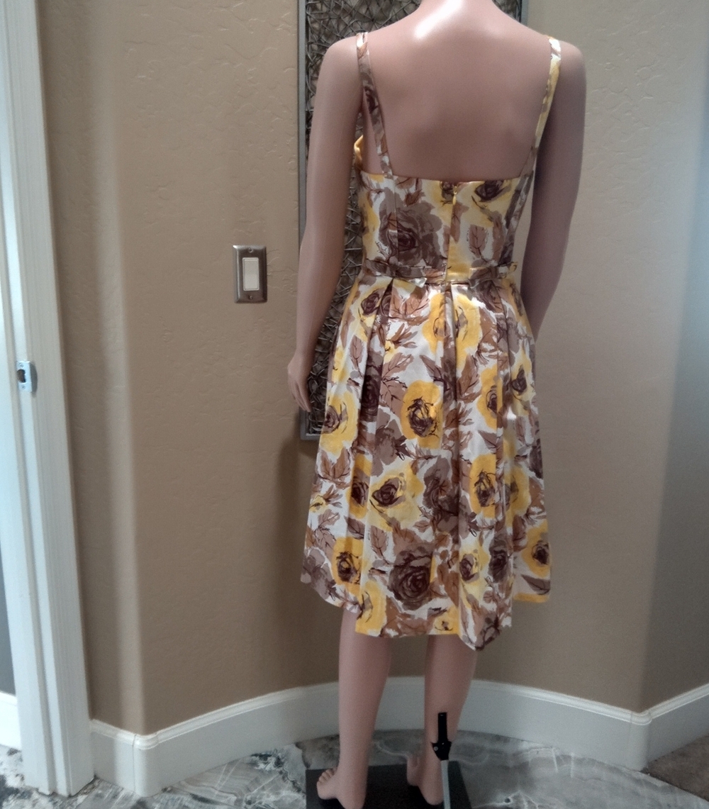 Maggie London Floral Fit-and-Flare Sundress in Yellow and Brown - Picture 4 of 6